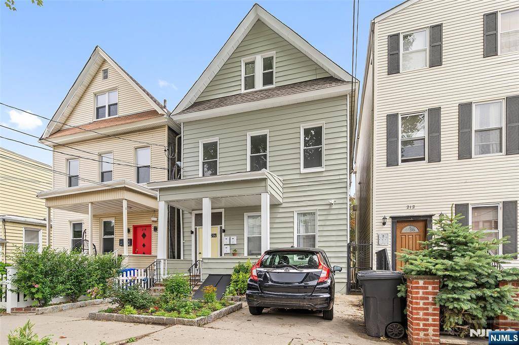 214 Dodd ST #2, Weehawken, NJ 07086