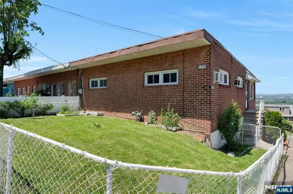 North Bergen, NJ 07047,7711 Durham AVE