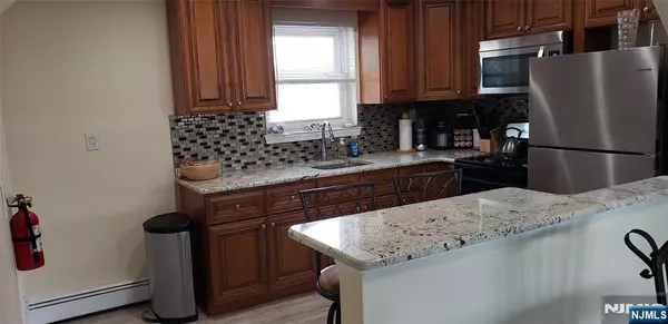 Fair Lawn, NJ 07410,2-31 Virginia DR #B