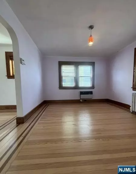 Teaneck, NJ 07666,613 Martense AVE