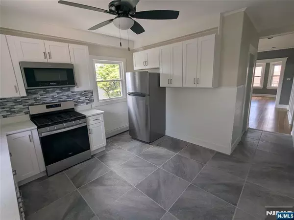 Prospect Park, NJ 07508,278 9th ST #2