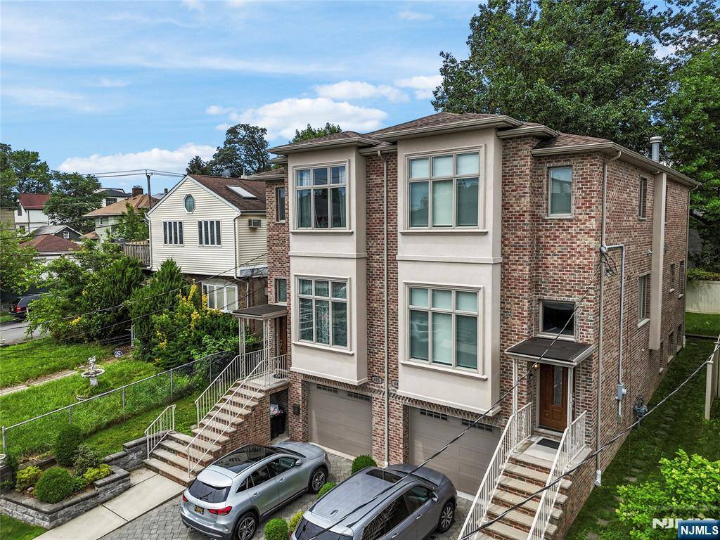 Cliffside Park, NJ 07010,405 Commercial