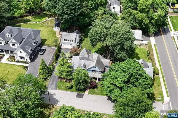 Allendale, NJ 07401,110 Mallinson ST