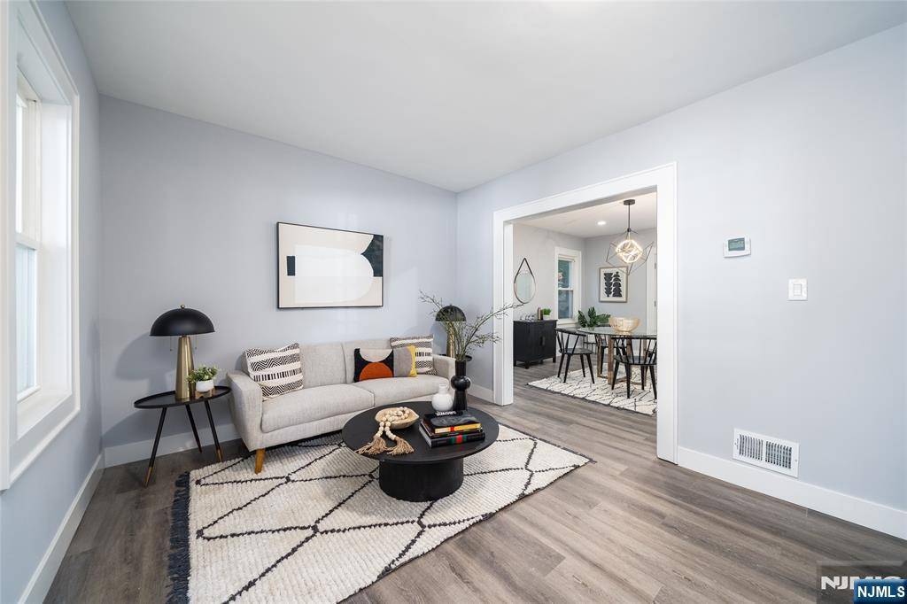 Orange, NJ 07050,525 Argyle