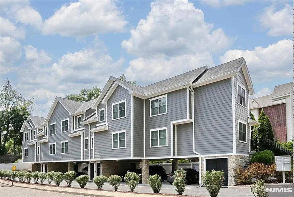 53 Crest ST #5, Westwood, NJ 07675