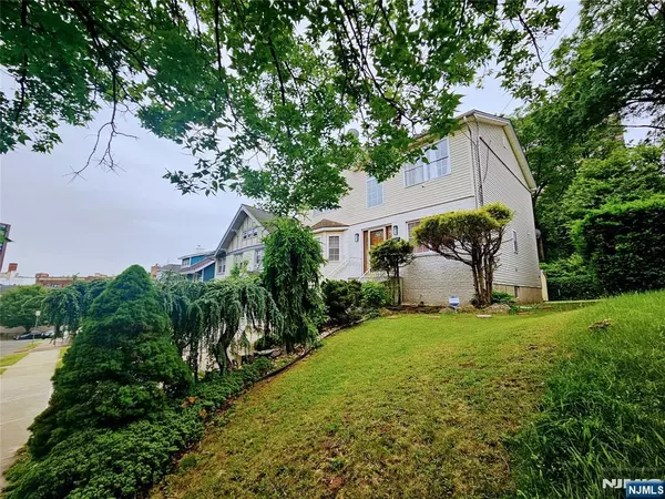 Newark, NJ 07112,30-32 Custer AVE