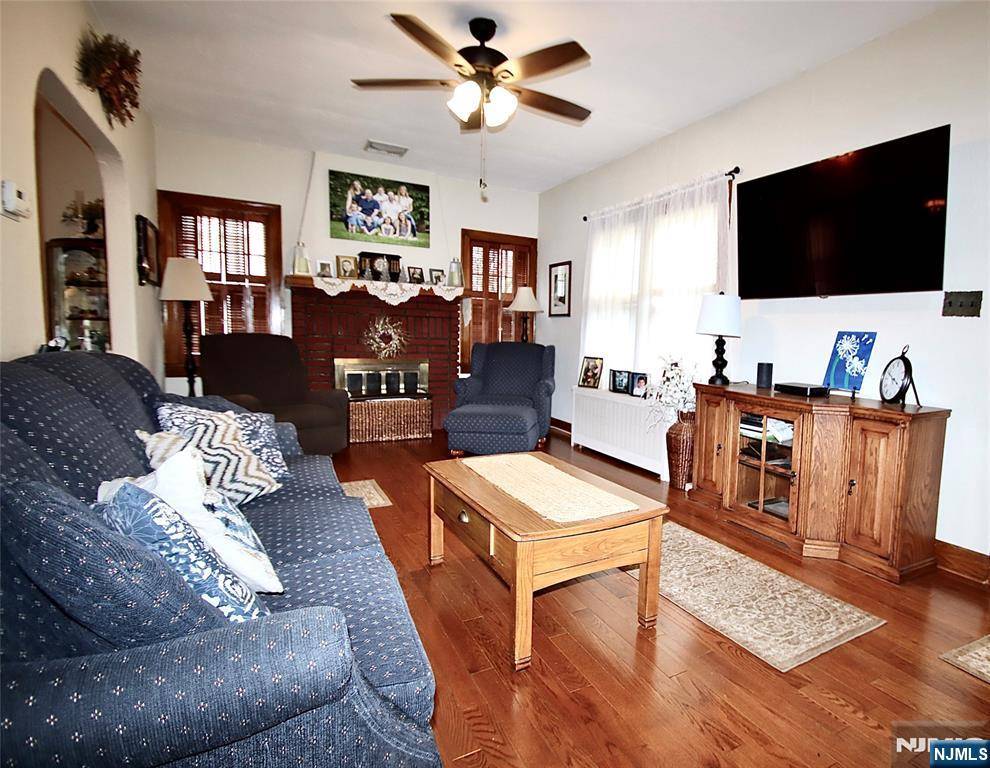Fair Lawn, NJ 07410,14-24 11th