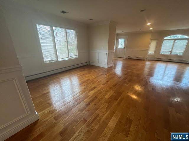 Palisades Park, NJ 07650,309C 8th ST #3