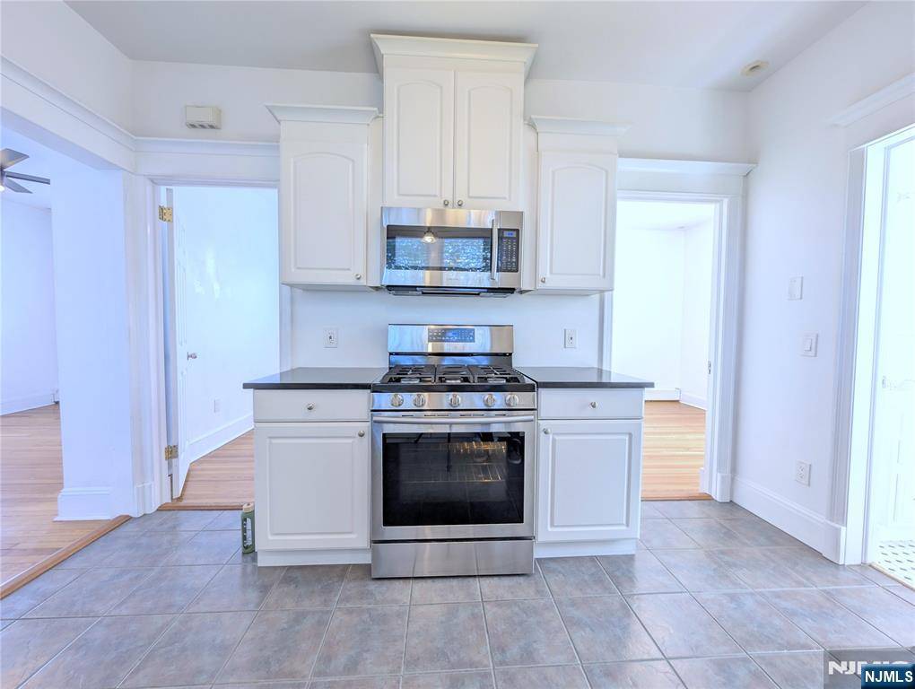Garfield, NJ 07026,205 Cedar ST #2