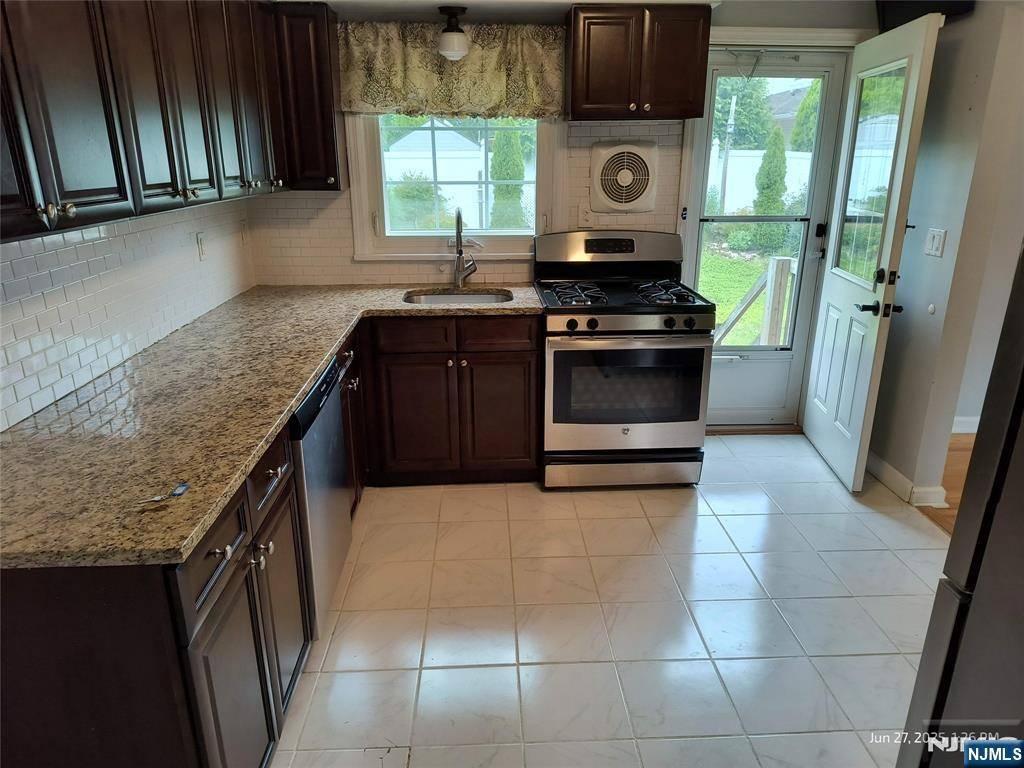 Northvale, NJ 07647,103 Rockland AVE