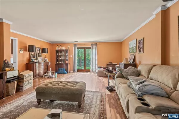 West Milford, NJ 07421,25 Charissaa CT