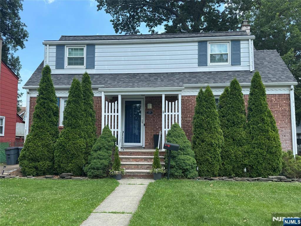 17 Birchwood DR #2nd Floor, Hawthorne, NJ 07506