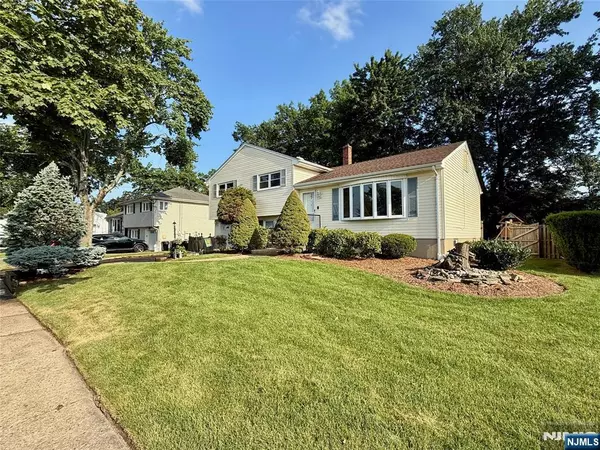 New Milford, NJ 07646,344 Morris LN