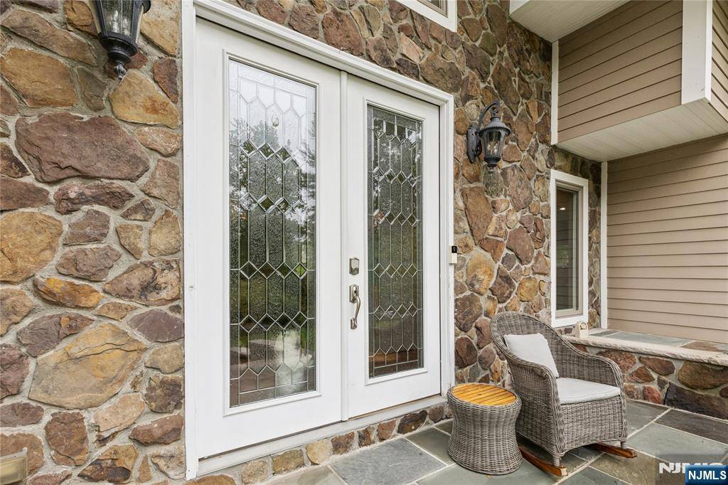Upper Saddle River, NJ 07458,42 Cottontail TRL