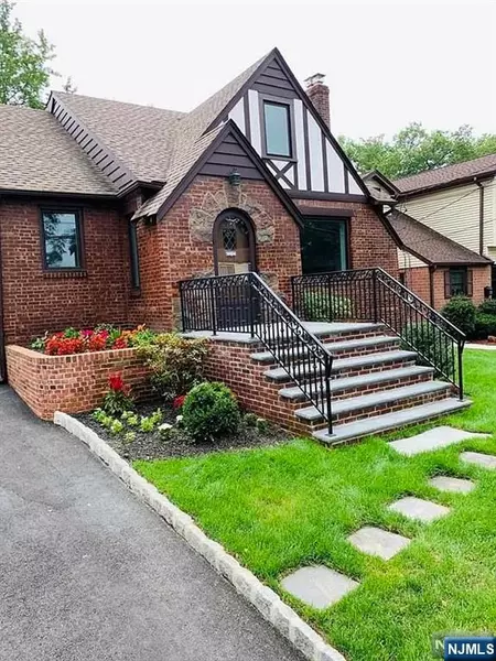 16 Engle ST, Cresskill, NJ 07626