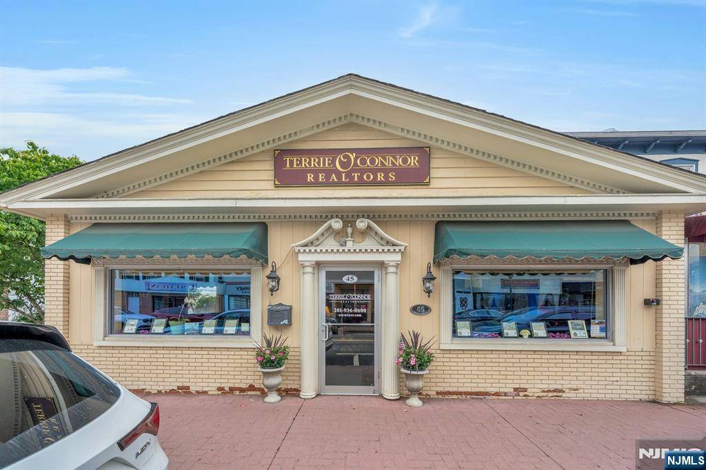 45 E Main ST, Ramsey, NJ 07446