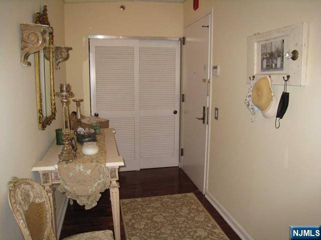 Fort Lee, NJ 07024,800 palisade AVE #802