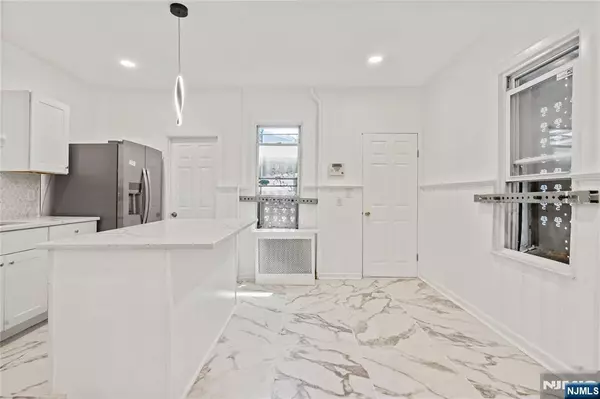 Newark, NJ 07103,500 19th ST