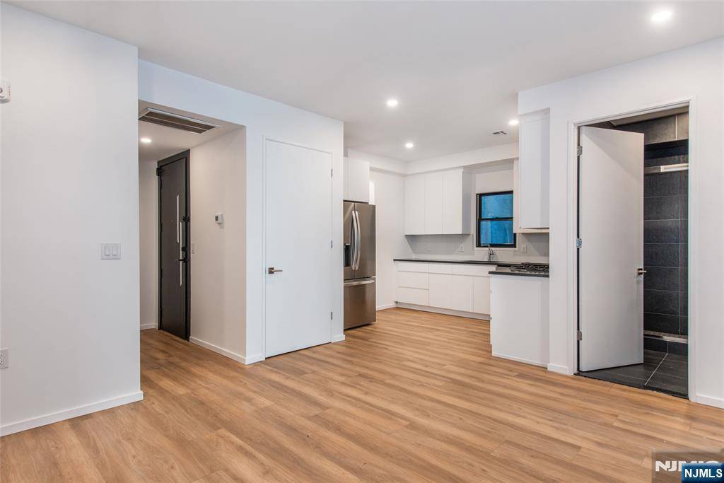206 Harrison AVE #1, Harrison, NJ 07029
