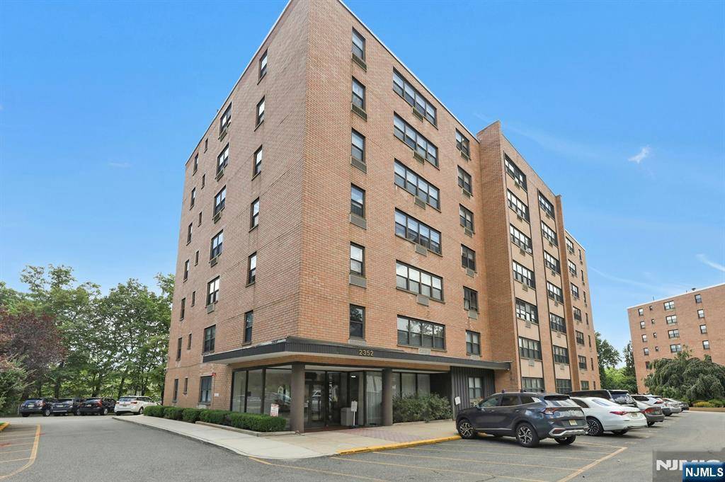 2352 Linwood AVE #3G, Fort Lee, NJ 07024