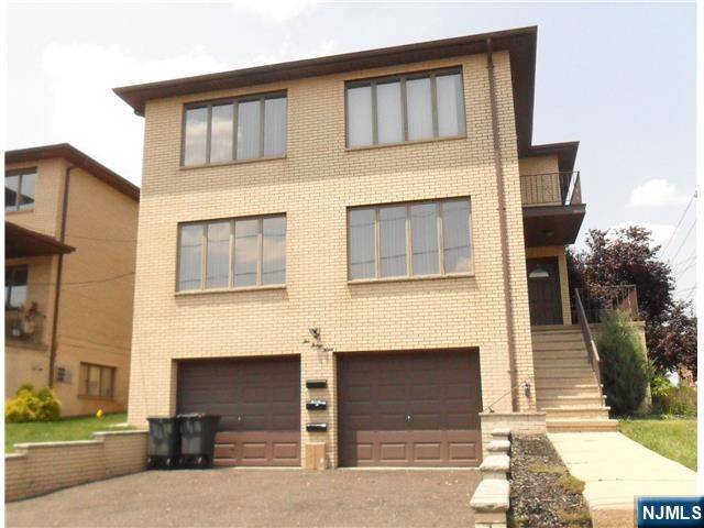 239 Glen AVE #2, Palisades Park, NJ 07650