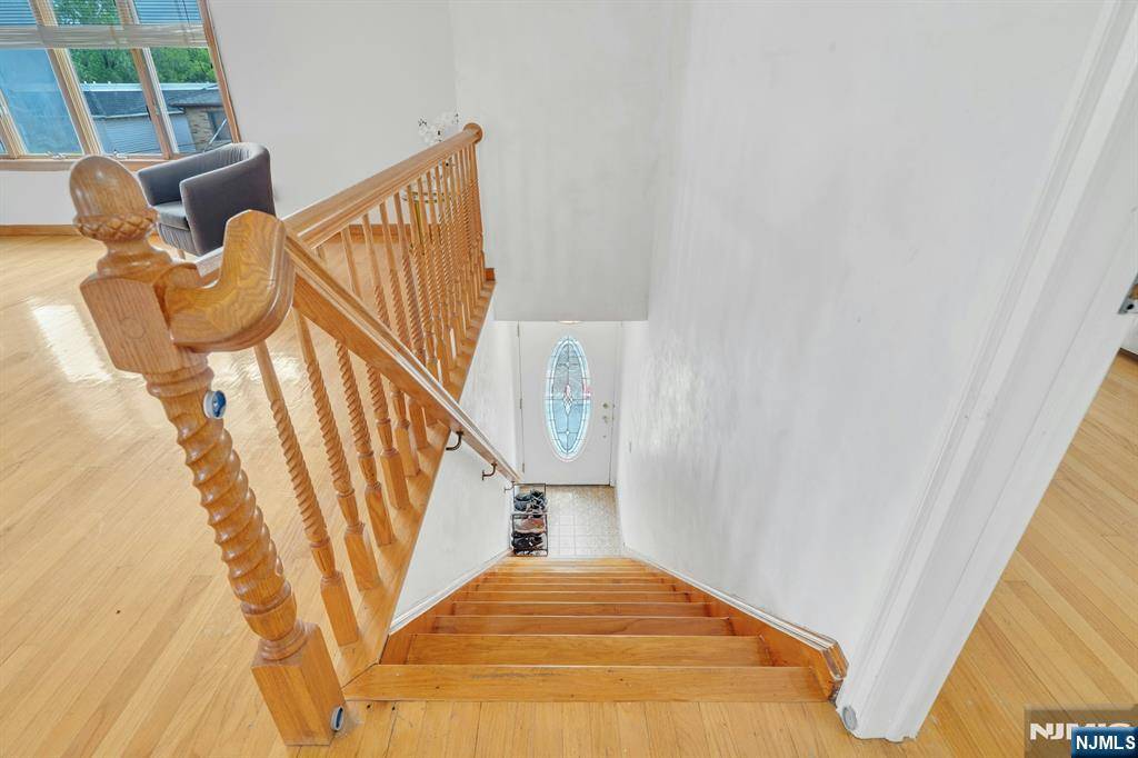 Palisades Park, NJ 07650,315 13th ST #2