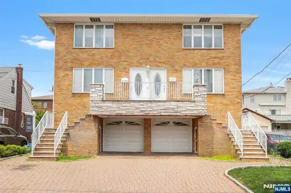 315 13th ST #2, Palisades Park, NJ 07650