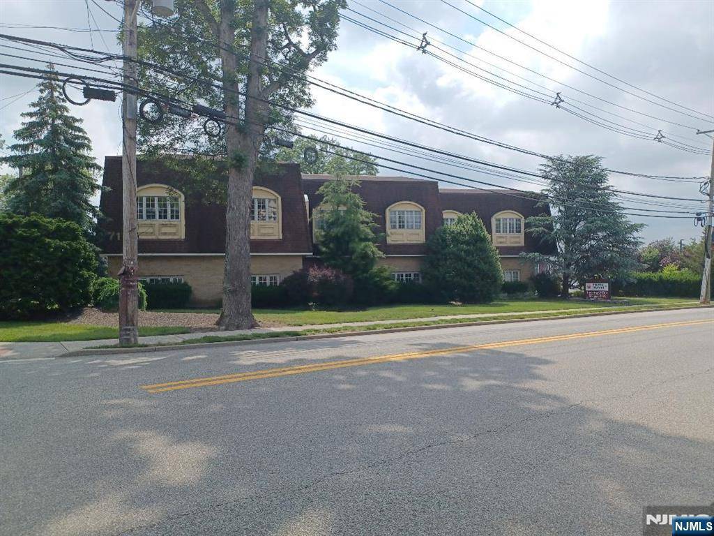 71 Franklin TPKE #3, Waldwick, NJ 07463