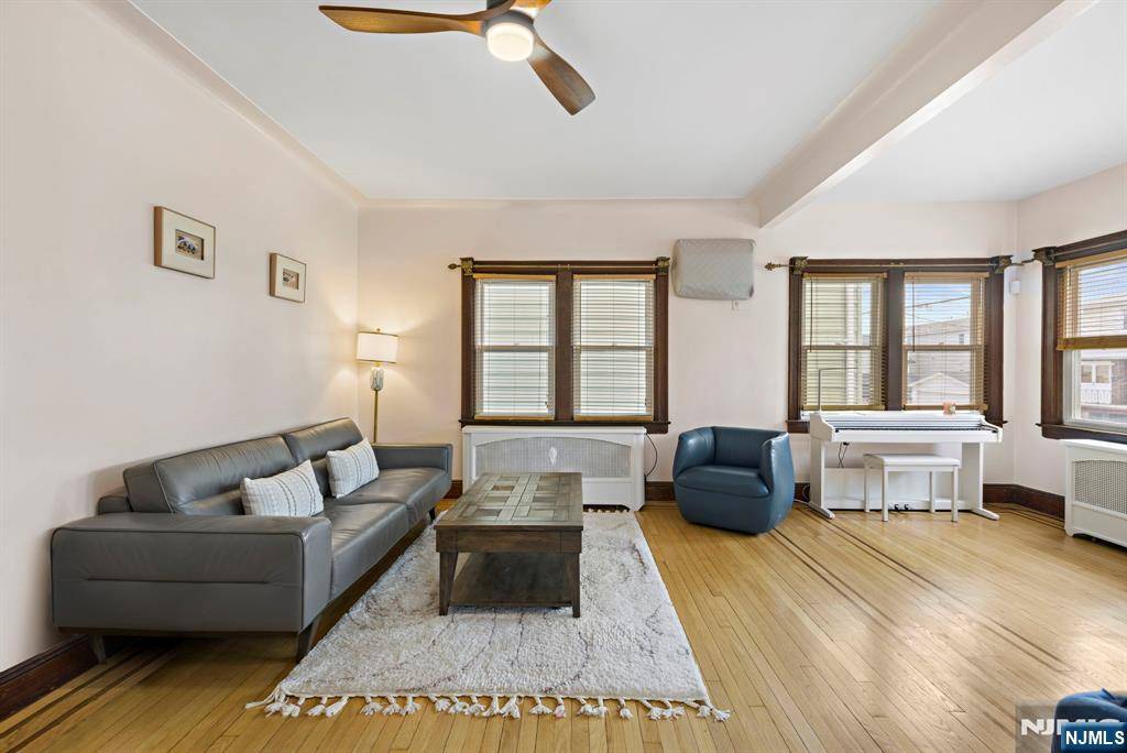 Fairview, NJ 07022,414 N 8th