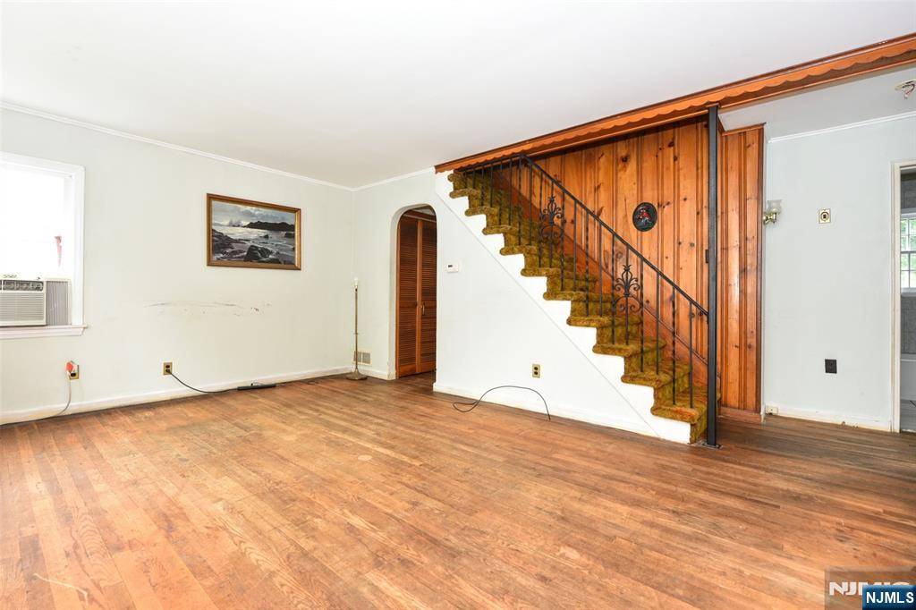 Clifton, NJ 07012,6 Short Hill RD