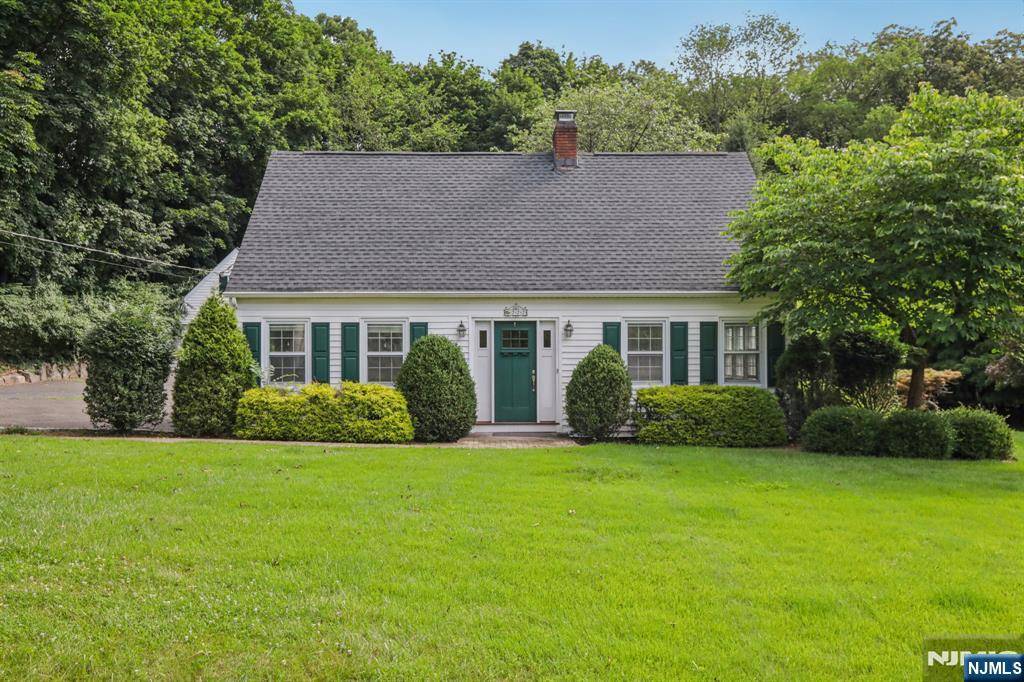 777 Aspen WAY, Franklin Lakes, NJ 07417