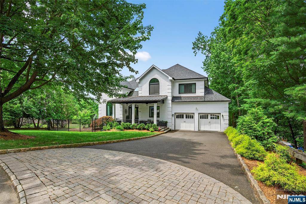 23 Pierson CT, Mahwah, NJ 07430