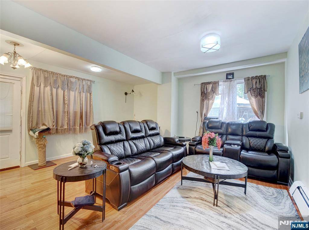 Ridgefield Park, NJ 07660,114 Hackensack AVE