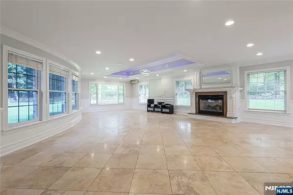 Franklin Lakes, NJ 07417,806 Iron Latch RD