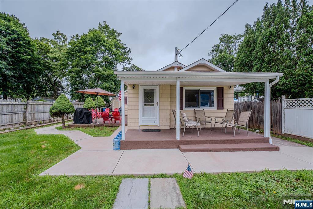 68 Maple ST, Bridgewater, NJ 08807