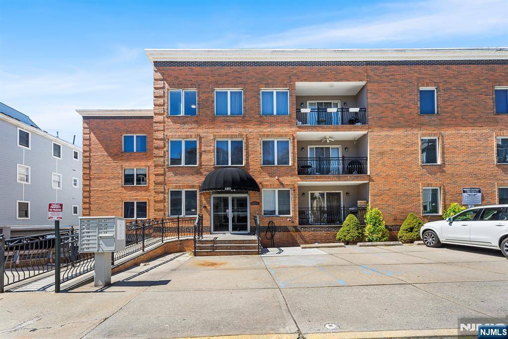 4401 Smith AVE #1B, North Bergen, NJ 07047