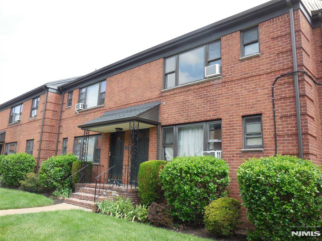 2175D N Central RD #D, Fort Lee, NJ 07024