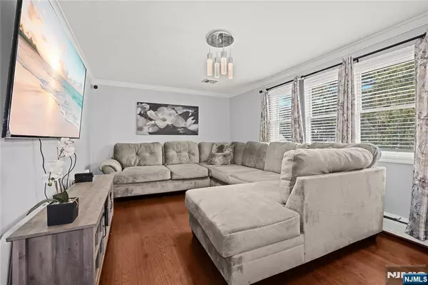 Cedar Grove, NJ 07009,85 Mountain AVE