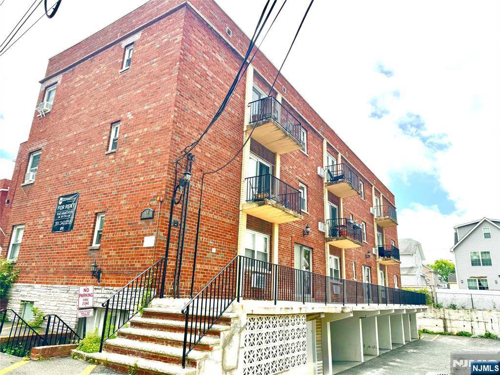 68 Main ST #9, Bogota, NJ 07603