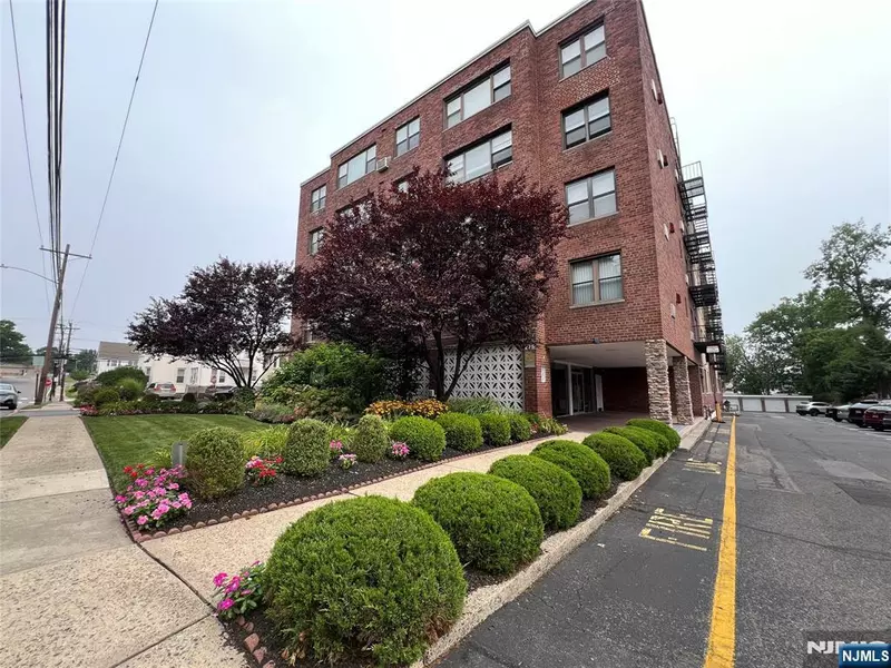 275 Hoym ST #3F, Fort Lee, NJ 07024