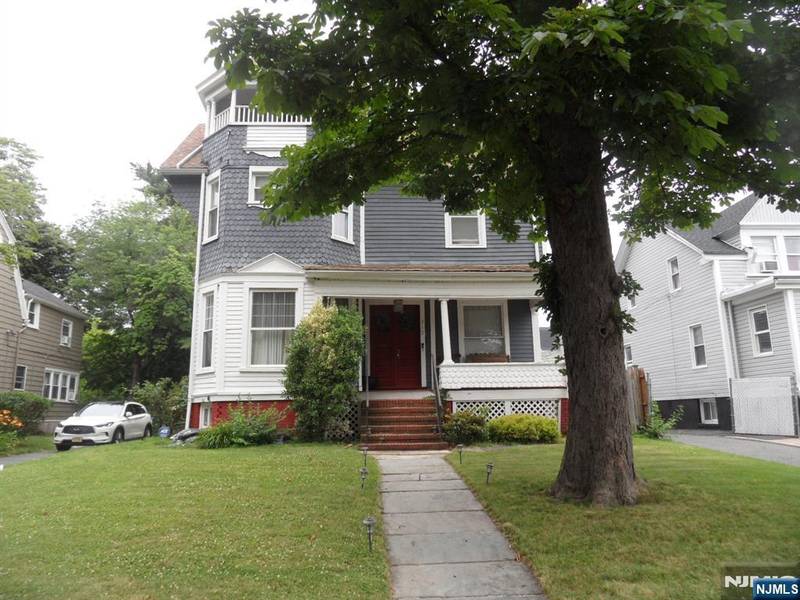 315 Arlington AVE, East Orange, NJ 07017