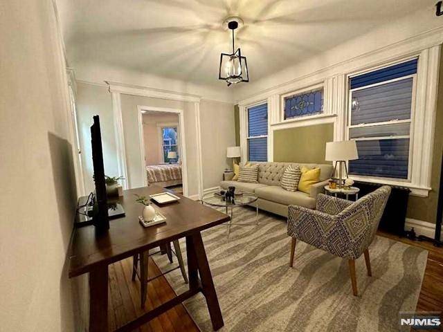 22 Mission ST #2, Montclair, NJ 07042
