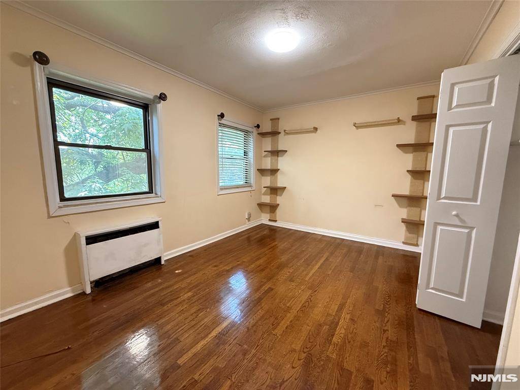 Fort Lee, NJ 07024,420 Fairview AVE #5C