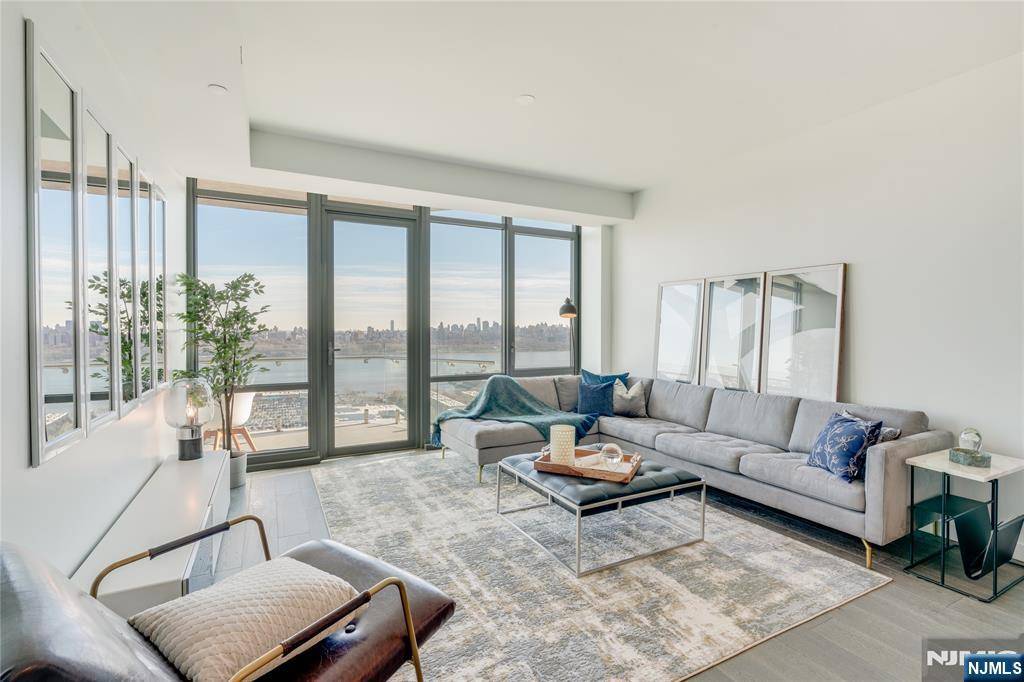 320 Adolphus AVE #1416, Cliffside Park, NJ 07010