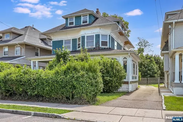 Montclair, NJ 07042,27 Willow ST