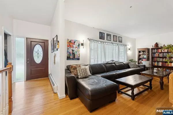 Hillsdale, NJ 07642,254 Ruckman RD