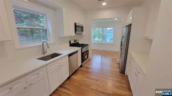 Hasbrouck Heights, NJ 07604,125 Franklin AVE