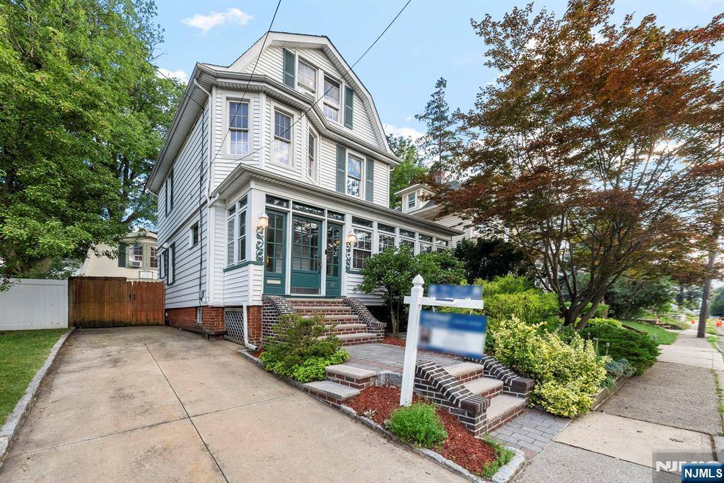 35 Edwin ST, Ridgefield Park, NJ 07660