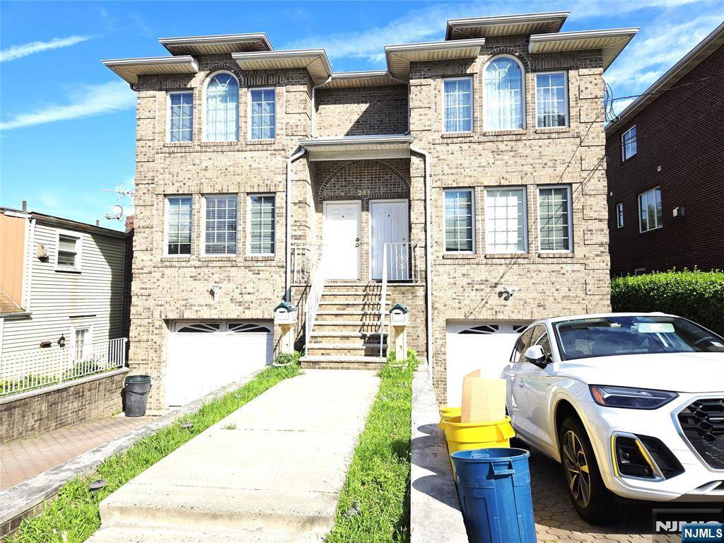 247 7th ST, Palisades Park, NJ 07650