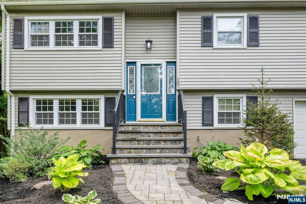 West Milford, NJ 07480,107 Mountain CIR